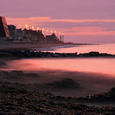Beau F2, Vue Sur Mer, A Deux Pas De Courseulles. Bernieres-sur-Mer Exterior photo