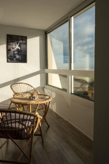 Beau F2, Vue Sur Mer, A Deux Pas De Courseulles. Apartment *